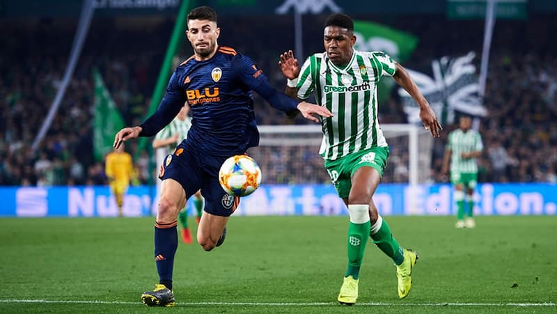 Soi kèo chuẩn trận đấu Real Betis vs Valencia từ chuyên gia
